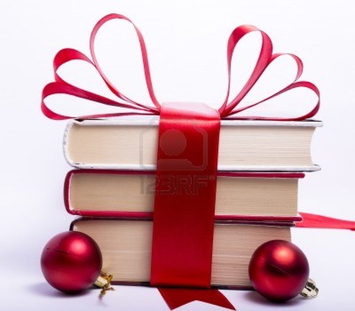Книга название подарок. Книга в подарок. Книжка в подарок. Стопка книг в подарок. Книжный подарок.
